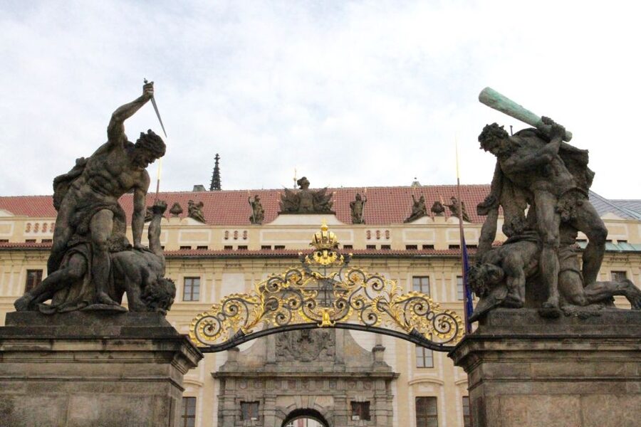 Prague: Private Tour of the Prague Castle Grounds - Inside the Castle Complex: St. Vitus and the Rooms That Matter
