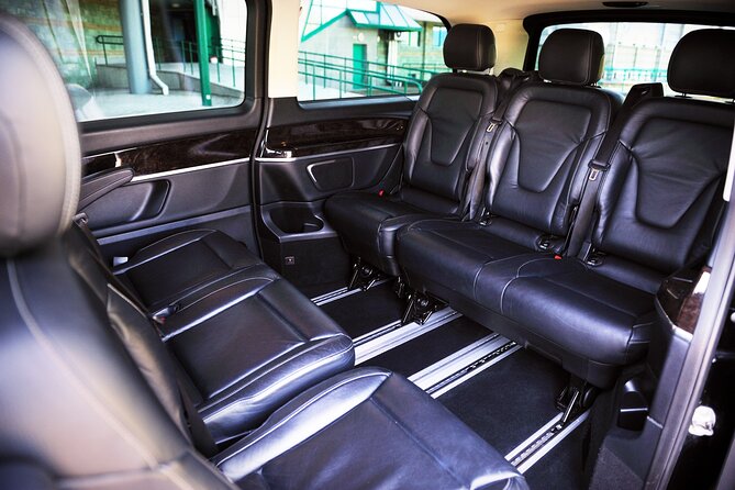 Prague Private Transfer to / from Prague Airport - Avoid the Classic Prague Airport Mix-Ups