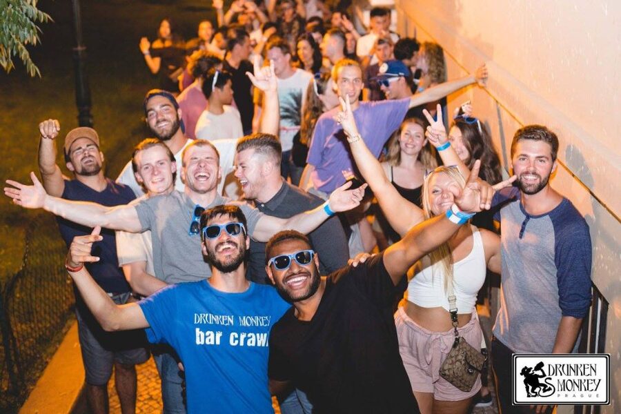 Prague: Pub Crawl with Unlimited Drinks, Bars & Club Entry - The big club finish: express security and skip-the-line admission