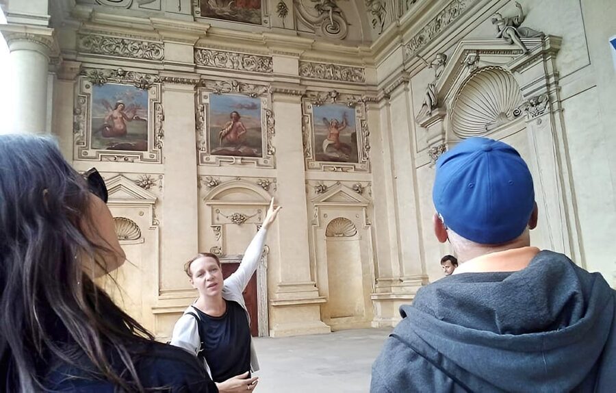 Prague Renaissance and Baroque Gardens Walking Tour - Wallenstein’s fountains and grotto walls: seeing Baroque ideas in motion