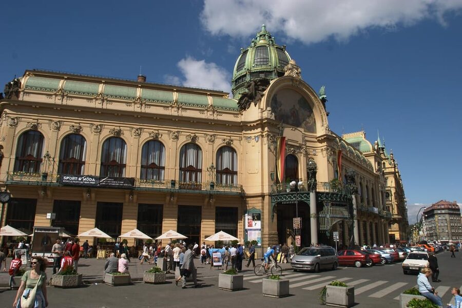 Prague: River Cruise with Transfer to Pier - Who Should Book This Cruise (and Who Should Skip It)