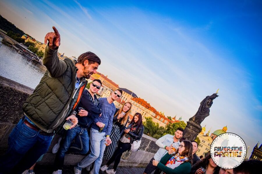 Prague Riverside Parties Tour - The art project moment: a souvenir you help create