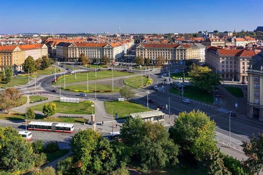 Prague: Russian Prague Tour with a Historian Guide - Start at Prašná brána and Obecní dům: getting oriented fast