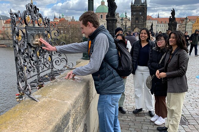 Prague’s TOP Sights - Old Town, Jewish Quarter, Charles Bridge (Tip-based tour) - Old Town Hall and the Astronomical Clock show: the moment you should not miss