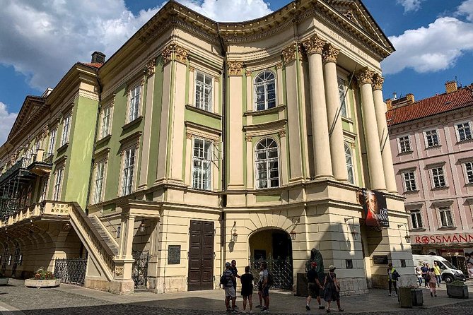 Prague’s TOP Sights - Old Town, Jewish Quarter, Charles Bridge (Tip-based tour) - Old-New Synagogue and the golem legend: a Jewish Quarter taste without museum tickets