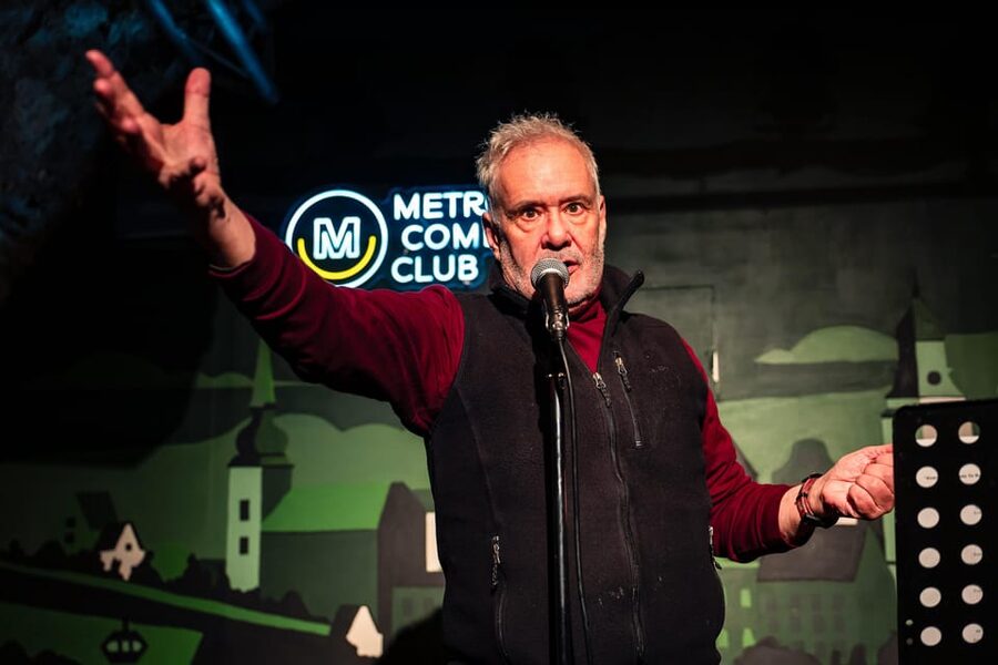 Prague: Saturday Stand-Up Comedy Night in English - Picking the Right Saturday Showtime (7 PM, 9 PM, or 10:30 PM)