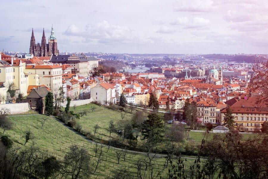 Prague: Segway Tour + Taxi Transfer & Monasteries mini-group - Monasteries and architecture curiosities: more than a sightseeing loop