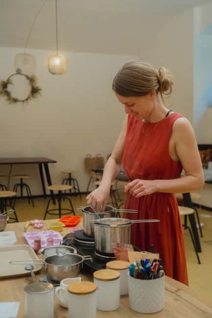 Prague: Soap Making Workshop - Practical prep: what to wear and how to show up