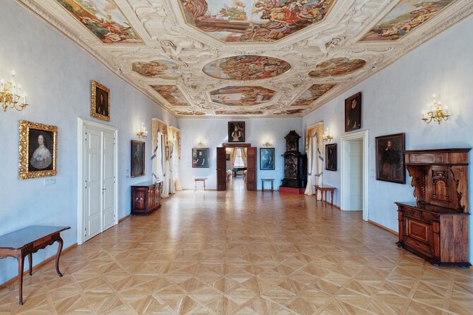 Prague Super Saver: Lobkowicz Palace Concert plus Lobkowicz Palace Museum Entrance Ticket - Formal Dress Code and Other Practical Expectations