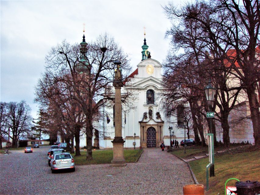 Prague: Tailored Sightseeing Tour in French - Key Highlights That Matter on the Ground