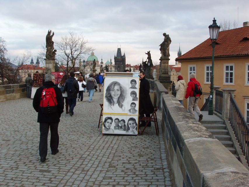Prague: Tailored Sightseeing Tour in French - Exploring the Jewish Quarter With Context, Not Just Sights