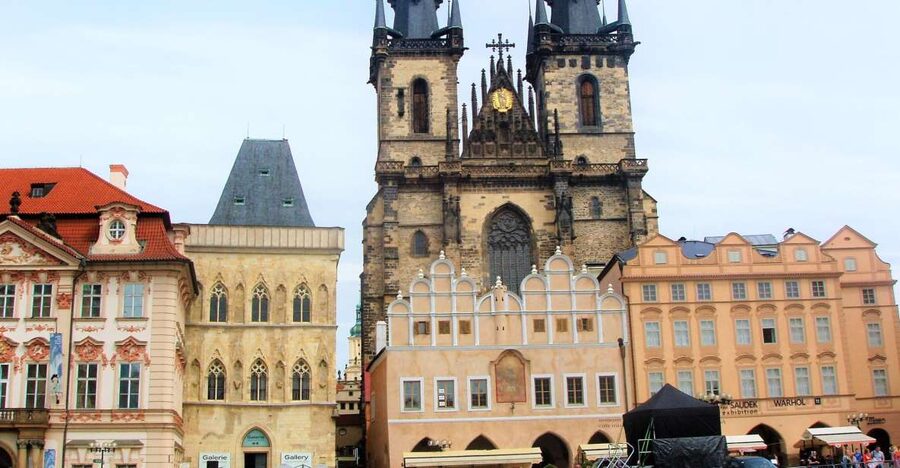 Prague: Tailored Sightseeing Tour in French - Meeting Points That Keep the Tour From Getting Stuck