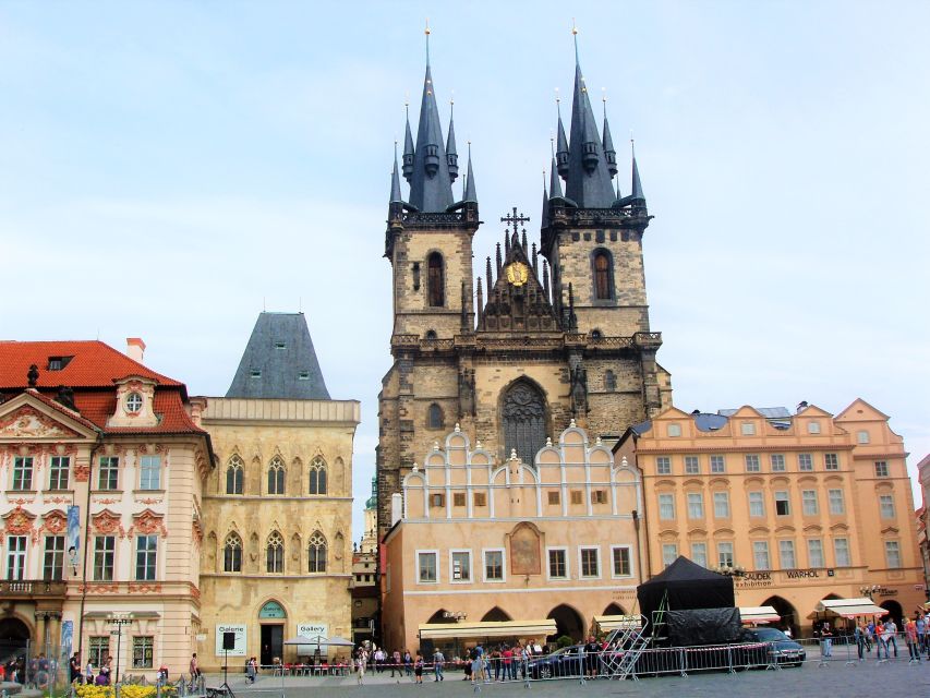 Prague: Tailored Sightseeing Tour in French - 2 Hours on Foot: How You’ll Actually See the Medieval Core