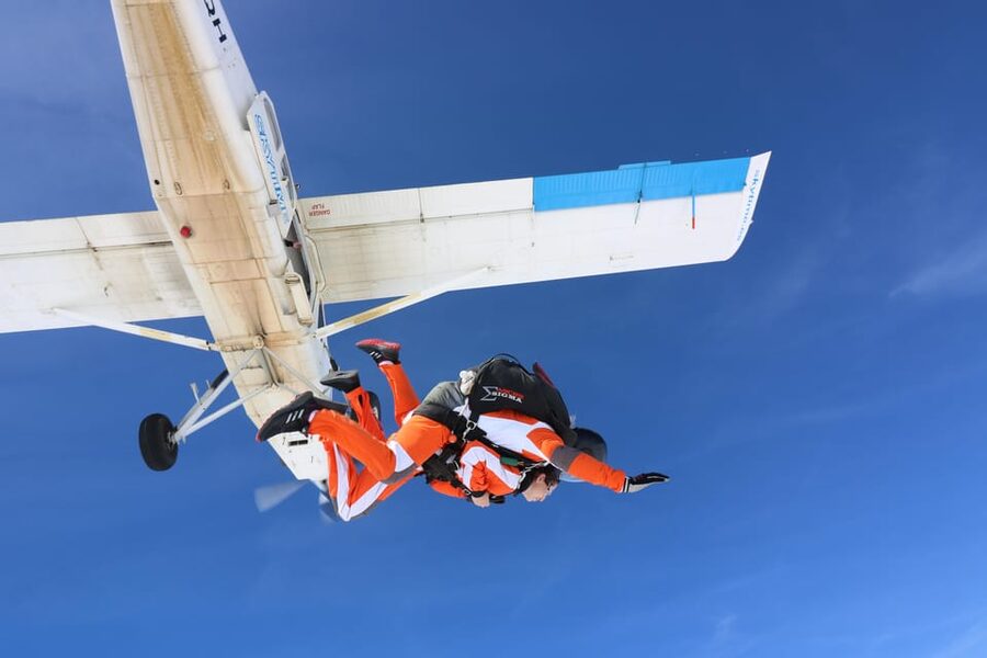Prague: Tandem Skydiving 14,000ft over Prague with Transfers - Who This Prague Tandem Skydiving Is Best For (and Who Should Skip)