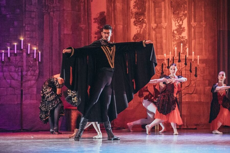 Prague: The Best of Swan Lake Ballet Tickets - Timing, Intermission, and How to Avoid the Most Common Hassle