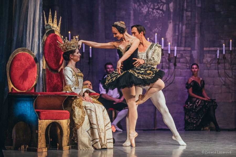 Prague: The Best of Swan Lake Ballet Tickets - Divadlo Broadway: A Practical Venue in the Middle of Old Town