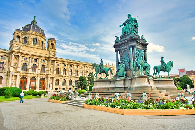 Prague to Vienna - Private Transfer with 2 hours of Sightseeing - Should you book this Prague to Vienna transfer with a 2-hour stop?