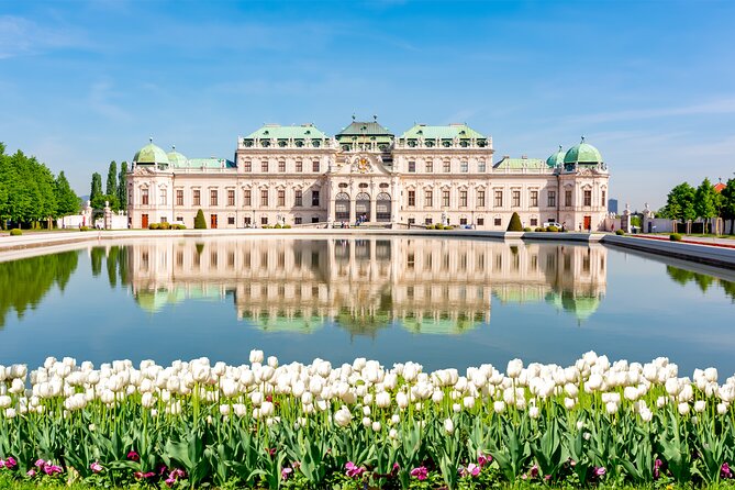 Prague to Vienna - Private Transfer with 2 hours of Sightseeing - Your 2-hour stop choices on the way to Vienna