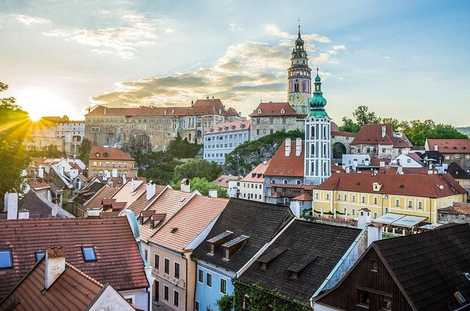 Prague: Tour to Vienna via Cesky Krumlov - Cesky Krumlov Castle: Free Access Now, Optional Interiors If You Want More