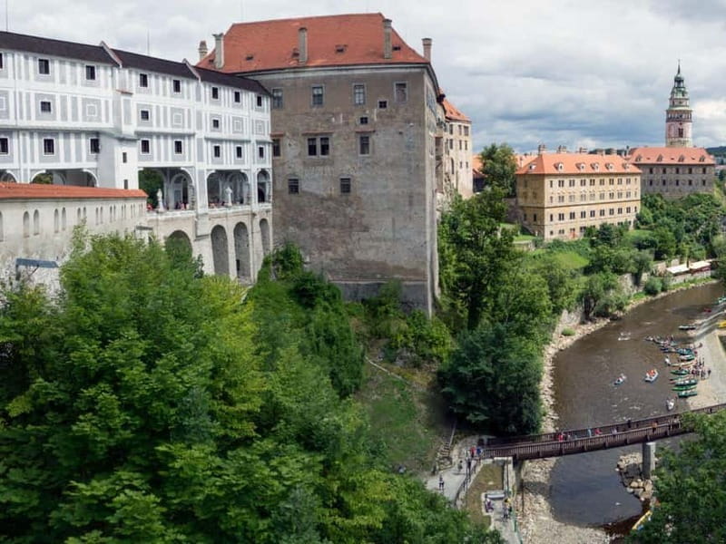 Prague: Transfer to Vienna via fabulous Cesky Krumlov - The Vienna Drop-Off: You’re Not Just Leaving, You’re Getting Set Up