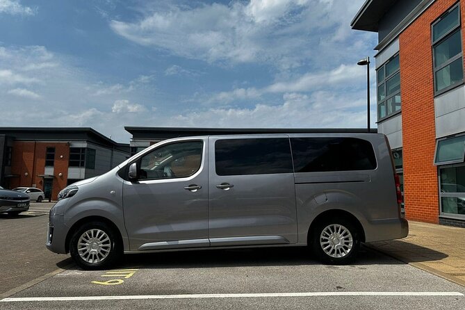 Prague–Vienna Car/Van (1–7 pax) via Lednice Chateau & Mikulov - Who this transfer suits best