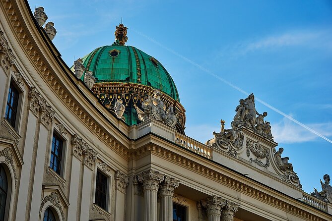 Prague–Vienna Car/Van (1–7 pax) via Lednice Chateau & Mikulov - Should you book this Prague–Vienna car ride?