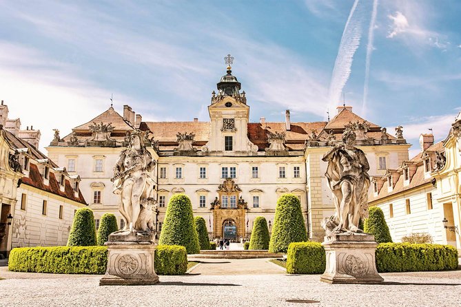 Prague-Vienna One-Way Sightseeing Day Tour - Timing, pacing, and the kind of walking you should plan for