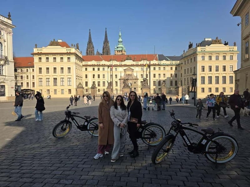 Prague Viewpoints & Historical Ebike Tour - Old Town Square: your end-of-ride anchor