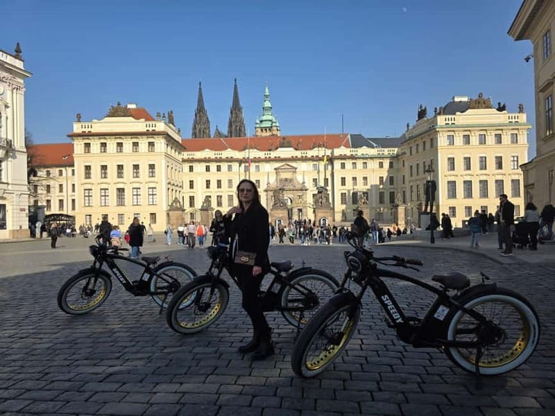 Prague Viewpoints & Historical Ebike Tour - Charles Bridge view and the art of short photo time