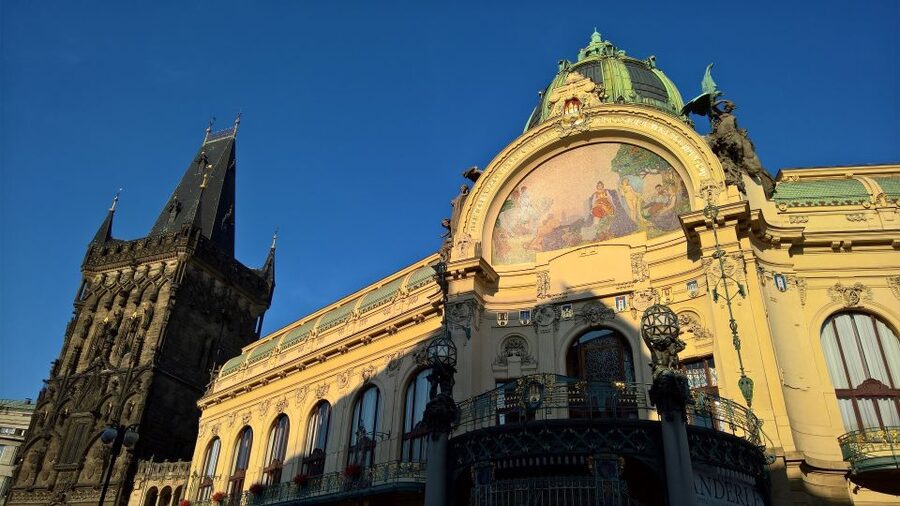 Prague: Vintage Car Ride and Walking Tour - Key things to know before you go