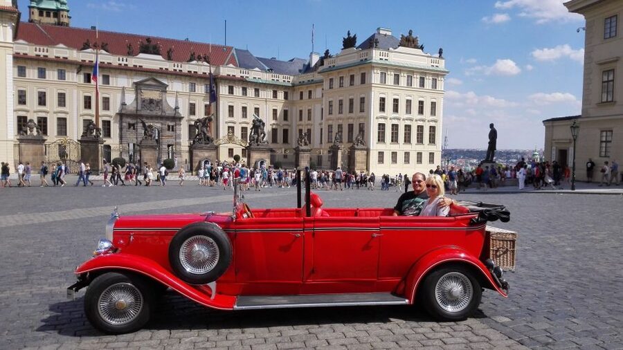 Prague: Vintage Car Ride and Walking Tour - Prague Castle: from royal seat to the President’s workplace