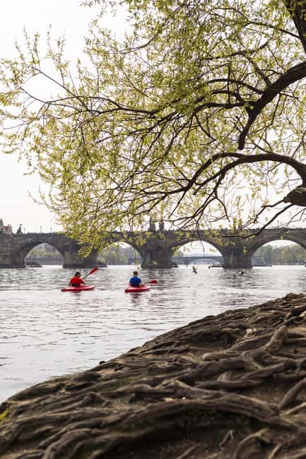Prague: Vltava River Kayak Tour with Guide - Key highlights worth aiming for