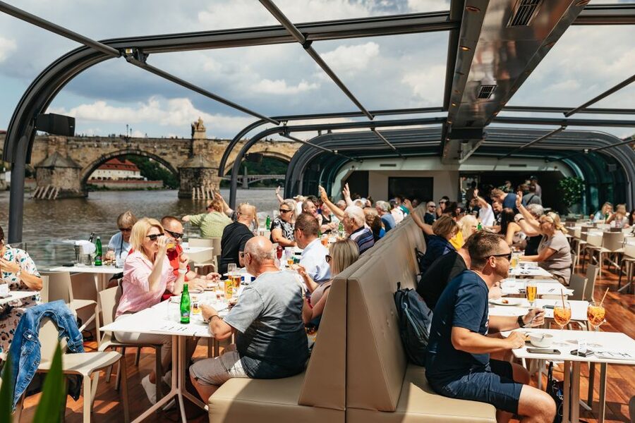 Prague: Vltava River Lunch Cruise in an Open-Top Glass Boat - Kampa Island and the river’s working side: waterworks and Štvanice