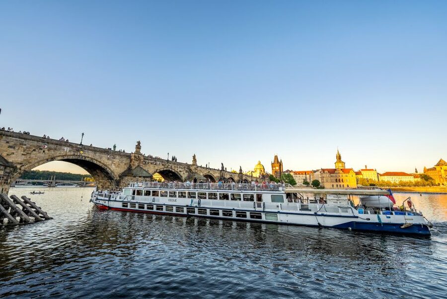Prague: Vltava River Night Cruise with Buffet - Vyšehrad and Rudolfinum: Where the Cruise Gets More Architectural