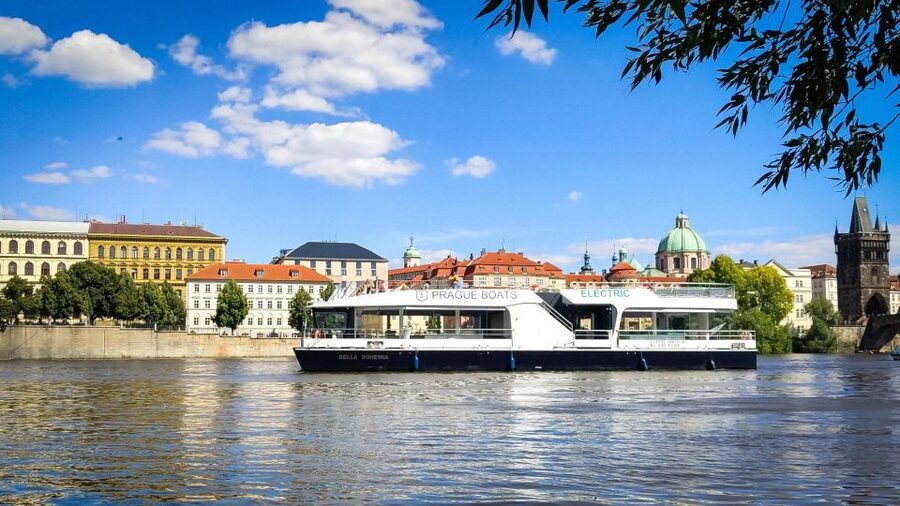 Prague: Vltava River Sightseeing Cruise - Boarding at Pier 3A with your QR code