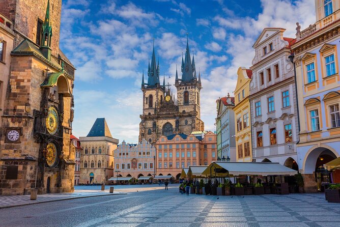 Prague Walking Tour 2,5h (Old Town, Jewish Quarter and Charles bridge) - Old Town Square and the Astronomical Clock: More Than a Photo Moment