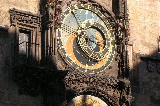 Prague Walking Tour in German: Old Town and Prague Castle - Walking Route Basics: How the 3 Hours Fits Together