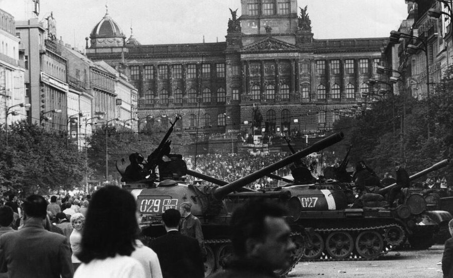Prague: World War II and Communist History Tour - Nazi Occupation, Czech Resistance, and the Heydrich Assassination