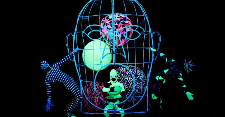 Prague: WOW Show Black Light Theater - Pre-Show Reality Check: Unnumbered Seats and Photo Rules