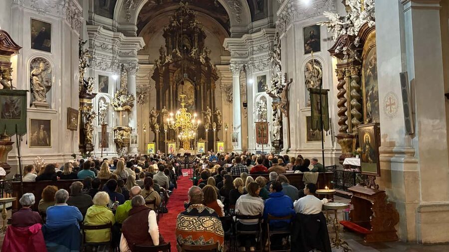 Praha:Vivaldiho koncert Čtyř ročních dob a další Klementinum - Bohemian Symphony Orchestra Prague: professional control you can hear