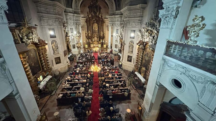 Praha:Vivaldiho koncert Čtyř ročních dob a další Klementinum - Price and value: why $41 can be a good deal