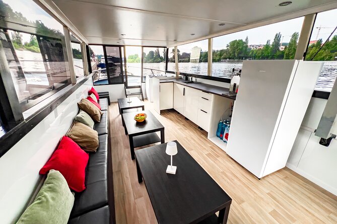 Private 3 Hour Prague Cruise with Unlimited Beer or Prosecco - The 3-hour format that keeps things easy (and why it matters)