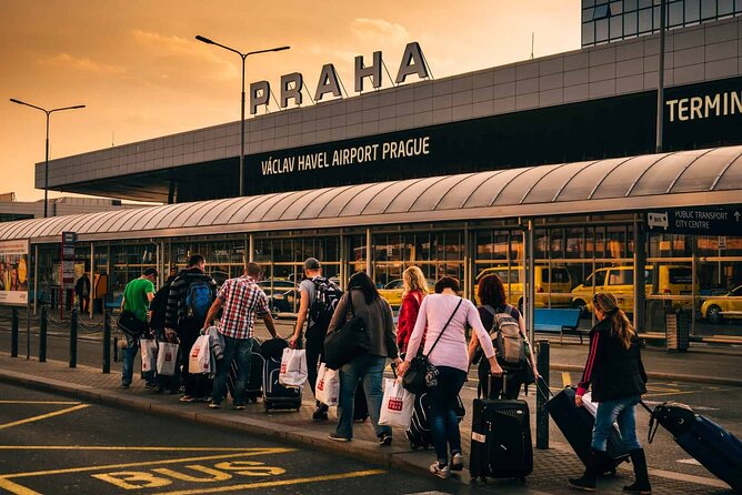 Private Arrival Transfer: Prague Airport - The drive into Prague: comfort, timing, and local help