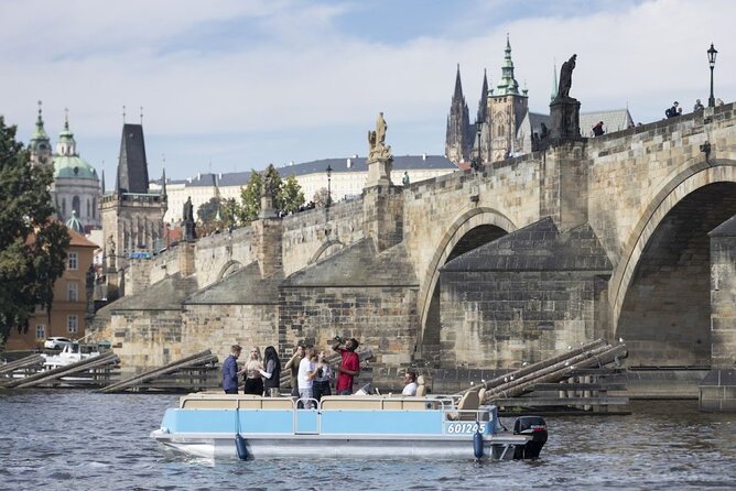 Private Boat Cruise With Unlimited Beer - Unlimited Beer on Deck: Make It Fun, Not Messy