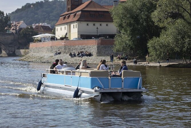 Private Boat Cruise With Unlimited Beer - Duration and Pacing: Why One Hour Works