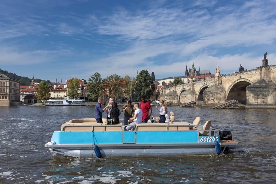 Private Boat Cruise With Unlimited Prosecco - Why a private Vltava cruise feels different from Prague sightseeing
