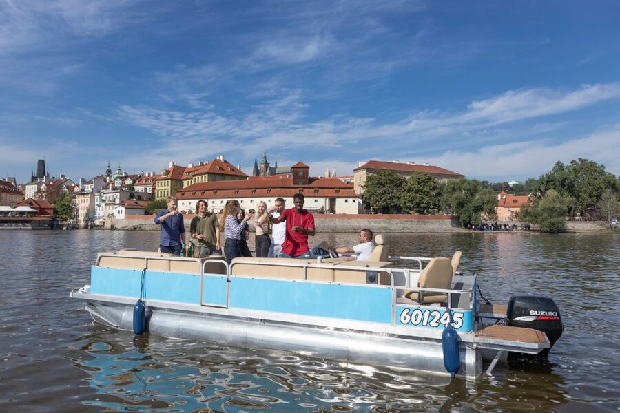 Private Boat Cruise With Unlimited Prosecco - Meeting point and timing: how to start smoothly