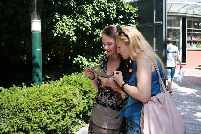 Private city discovery tour - A Historical Treasure Hunt - Where the host fits in (and why that matters)