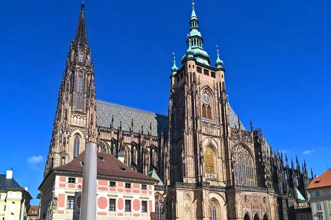 Private Custom Tour: Half-Day Tour of Prague Castle and Old Town - Staroměstské náměstí: Old Town Square’s Clockwork Drama