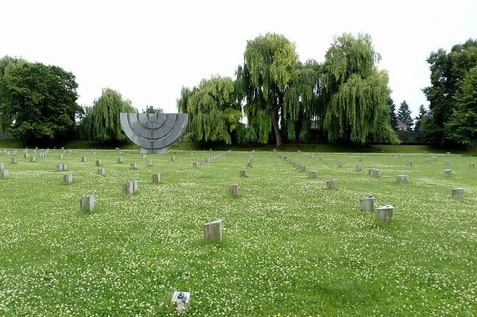 Private Former Concentration Camp Terezin Tour from Prague - Stop 6: TerezĂn Jewish Cemetery crematorium and how the system operated